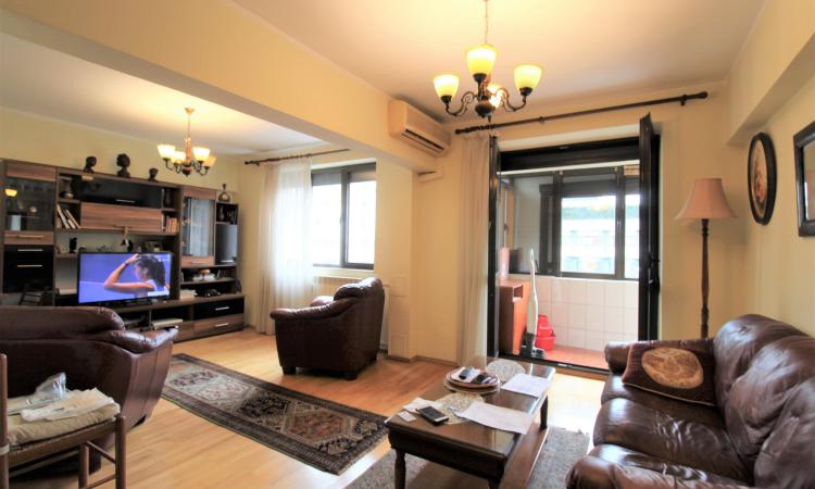 Mihalache - Kiseleff - 3 camere transformate in 2