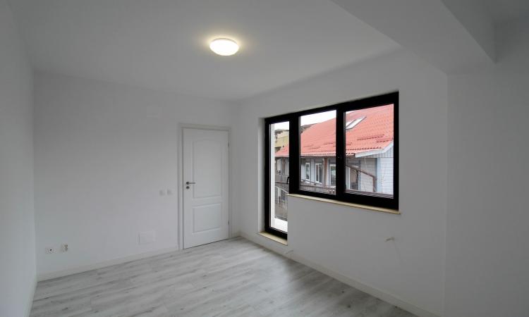 Apartament 3 camere+parcare subterana+boxa incluse