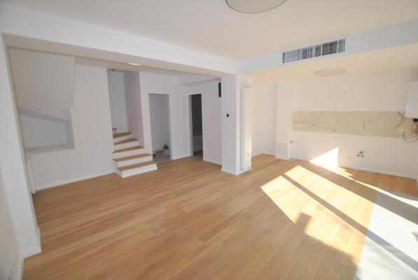 Piata Victoriei - Duplex - 3 Camere - Curte Proprie - Comision 0