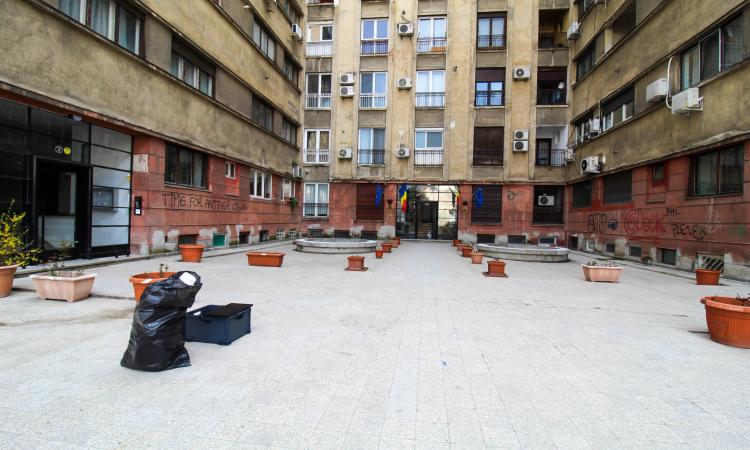 Detached 5-room apartment - University