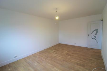 Vanzare Apartament 3 camere - Nemobilat Baneasa - zona Ficusului