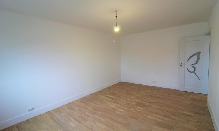 Vanzare Apartament 3 camere - Nemobilat Baneasa - zona Ficusului