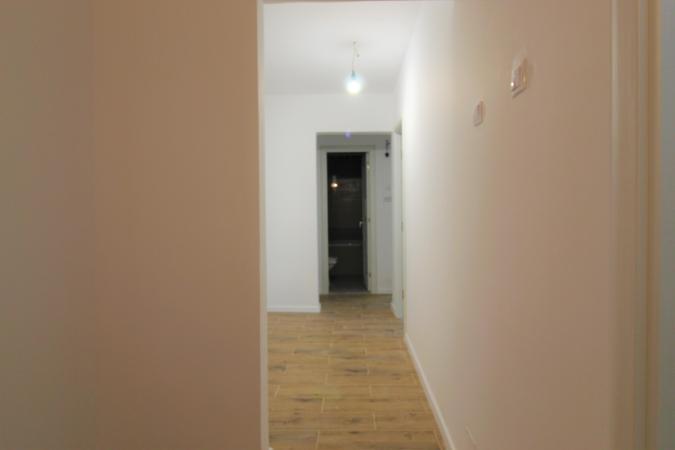 Vanzare Apartament 3 camere - Nemobilat Baneasa - zona Ficusului