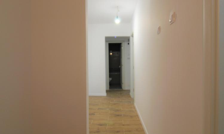 Vanzare Apartament 3 camere - Nemobilat Baneasa - zona Ficusului