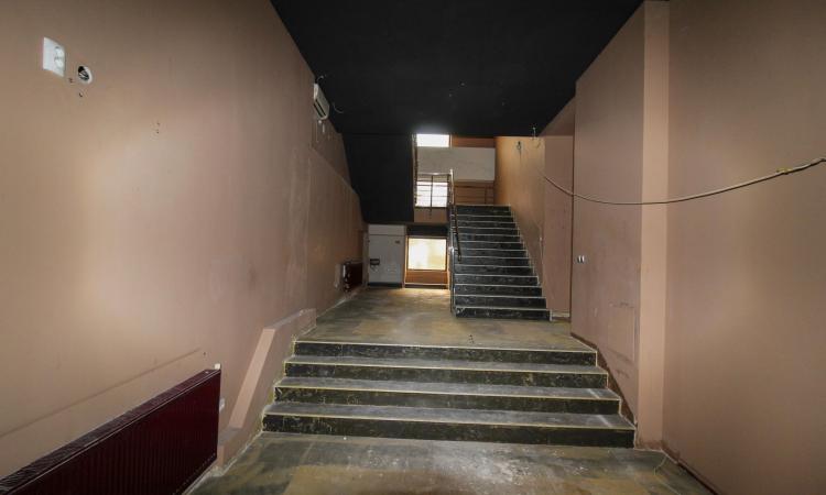 Spatiu comercial 700 mp - Piata Alba Iulia