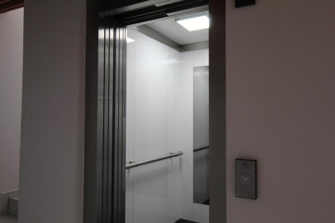 Apartament 2 camere cu loc parcare subteran Aviatiei