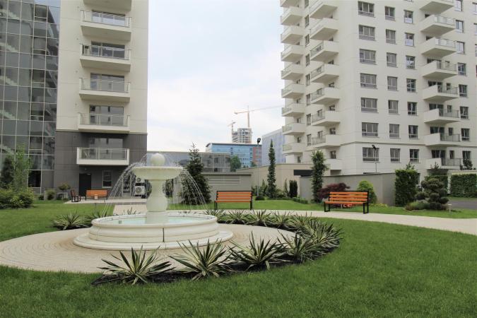 Detached 1 bedroom Apartment +parking for rent Luxuria Residence  - Domenii