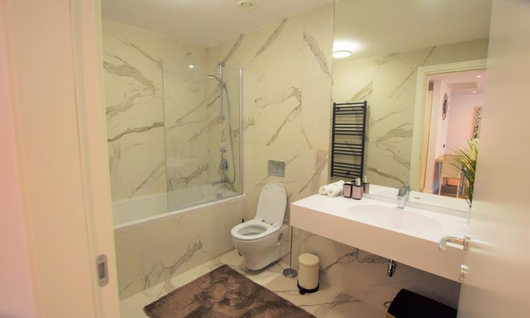 2 Camere cu parcare -One Herastrau Towers- Prima Inchiriere