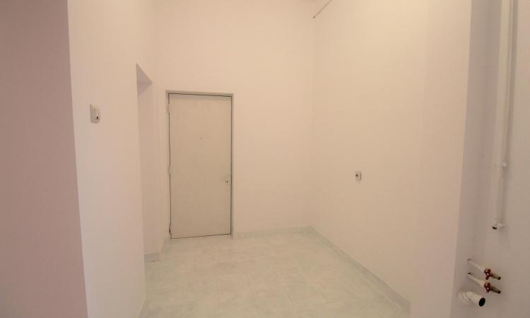 2 rooms apartment-Dorobanti area-Stefan cel Mare-Common yard