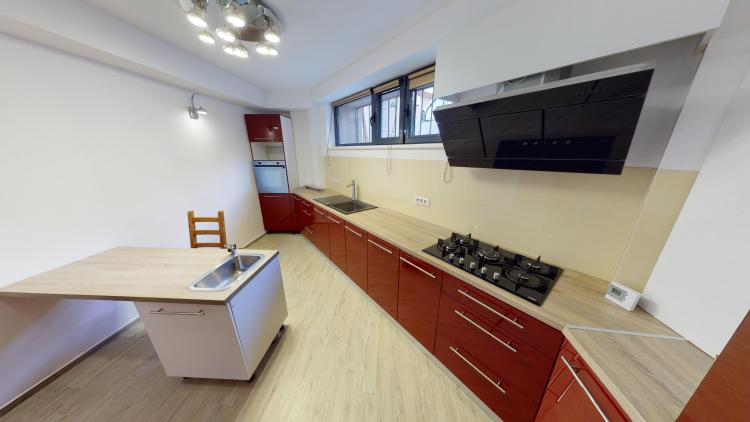 Duplex 5 camere - lux - 150mp - Piata Victoriei