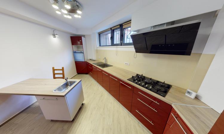 Duplex 5 camere - lux - 150mp - Piata Victoriei
