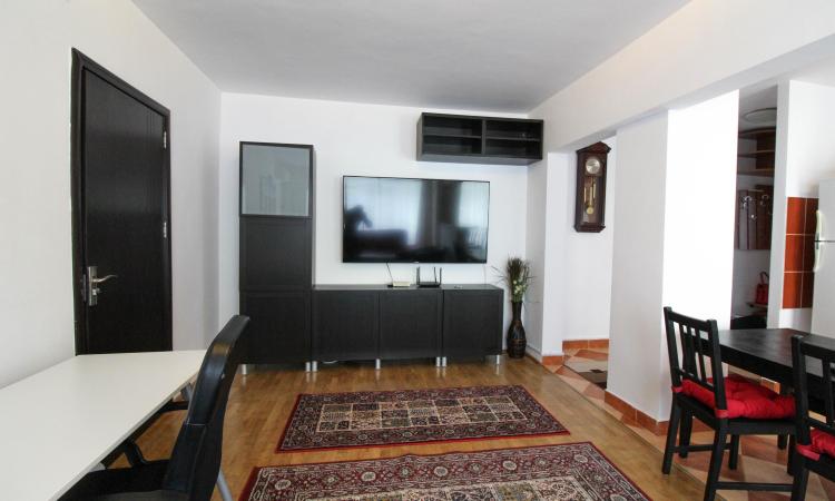 Inchiriere apartament 3 camere zona Aviatiei - Caramfil - Nordului
