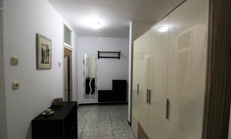 Inchiriere Garsoniera Spatioasa - Aviatiei - Mobilata si Utilata Complet