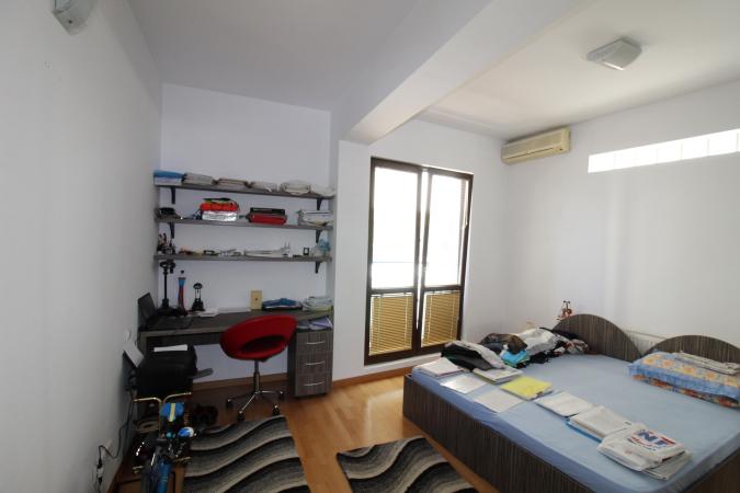 3 camere 125mp + curte proprie 30mp - decomandat - Arcul de Triumf - Clucerului