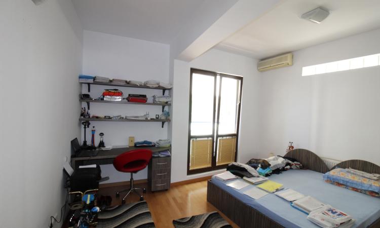 3 camere 125mp + curte proprie 30mp - decomandat - Arcul de Triumf - Clucerului
