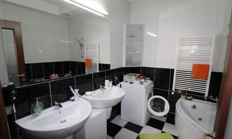 3 camere 125mp + curte proprie 30mp - decomandat - Arcul de Triumf - Clucerului