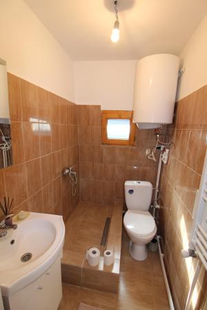 4 camere mobilat LUX- 3 bai - loc de parcare - Calea Victoriei