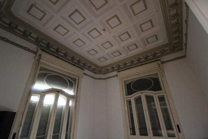 Vila 16 camere 900mp - curte proprie 400mp - 10 locuri parcare - Piata Romana