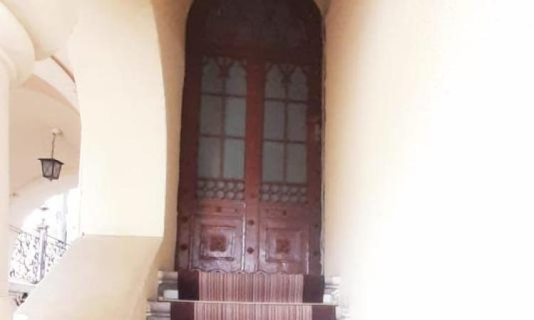 Parter vila, 4 camere, Piata Romana, renovat complet, nemobilat, ideal birouri