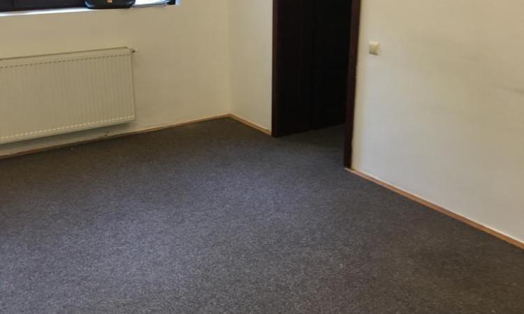 Parter vila, 4 camere, Piata Romana, renovat complet, nemobilat, ideal birouri