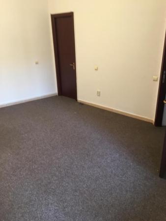 Parter vila, 4 camere, Piata Romana, renovat complet, nemobilat, ideal birouri