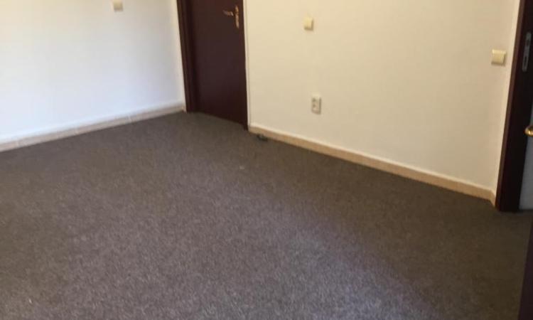 Parter vila, 4 camere, Piata Romana, renovat complet, nemobilat, ideal birouri