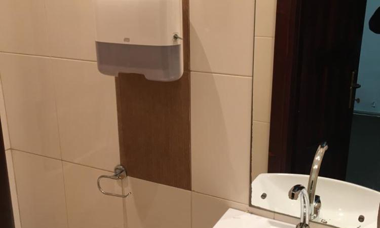 Parter vila, 4 camere, Piata Romana, renovat complet, nemobilat, ideal birouri