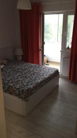 Apartament 3 camere, decomandat, renovat complet, mobilat, zona Aviatiei