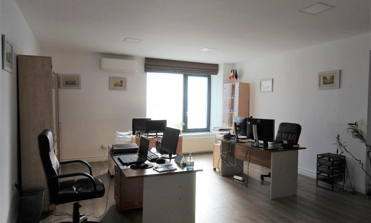 Vanzare/Inchiriere Duplex 5 Camere - Aviatiei - Birouri/Locuibil