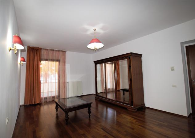 Apartament 3 camere, 3 bai, Baneasa, lux, spatios, renovat, terasa generoasa