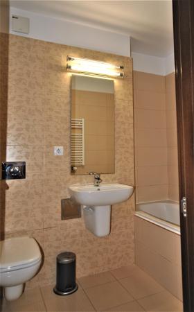 Apartament 2 camere - complet mobilat si utilat - Complex Privighetorilor