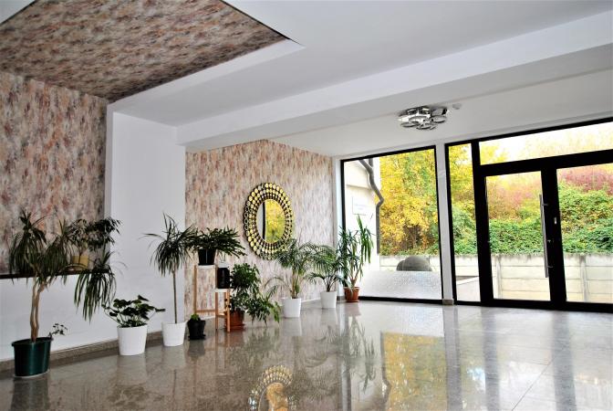 2 camere - Damaroaia - modern - pretabil birou (avocatura, psihologic etc)