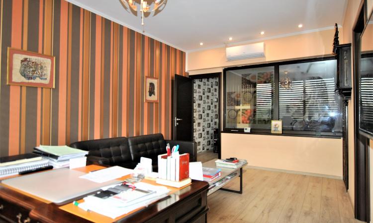 2 camere - Damaroaia - modern - pretabil birou (avocatura, psihologic etc)