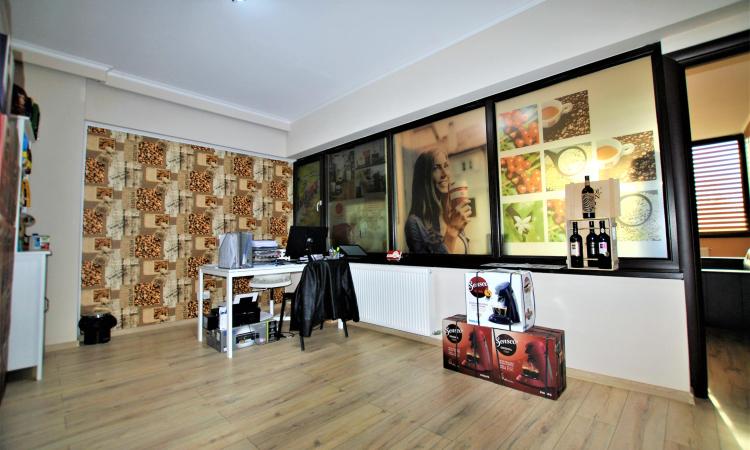 2 camere - Damaroaia - modern - pretabil birou (avocatura, psihologic etc)