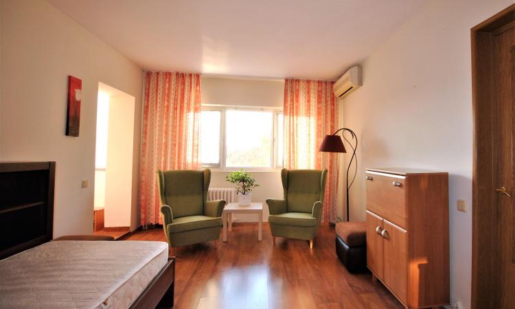 2 camere-Baneasa- semidecomandat - priveliste lacul Herastrau