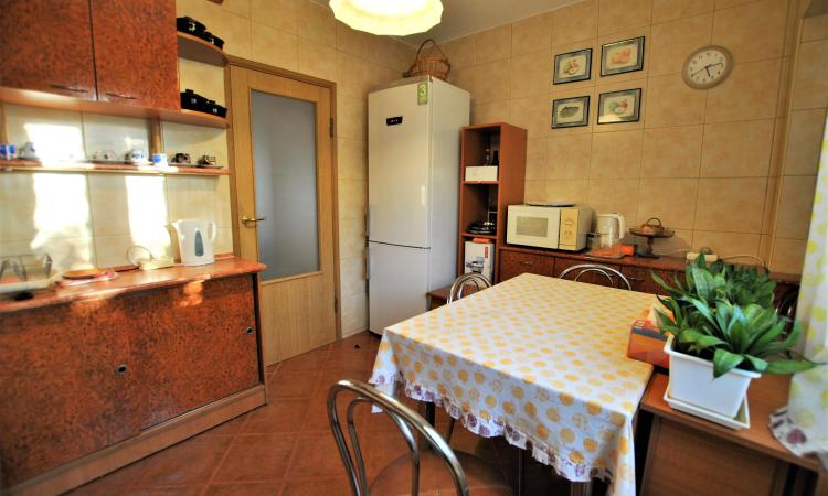 2 camere-Baneasa- semidecomandat - priveliste lacul Herastrau
