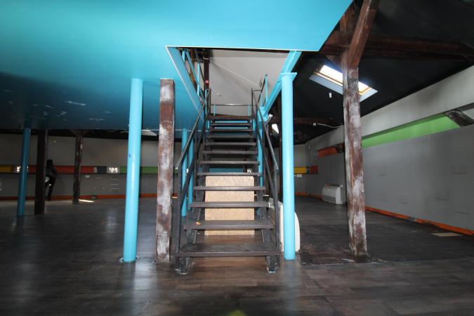 Spatiu Comercial - Mansarda Inalta - Centrul Istoric - intrare privata