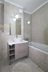 Apartament 2 camere - Baneasa - decomandat - modern - incalzire pardoseala