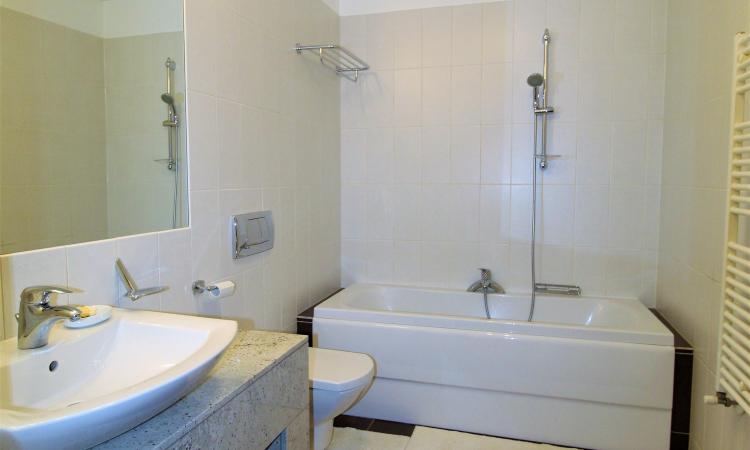 Apartament 3 camere LUX - Baneasa - loc parcare - 132mp - 3 bai - 2 terase