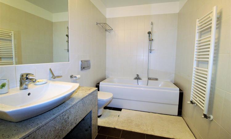 Apartament 3 camere LUX - Baneasa - loc parcare - 132mp - 3 bai - 2 terase