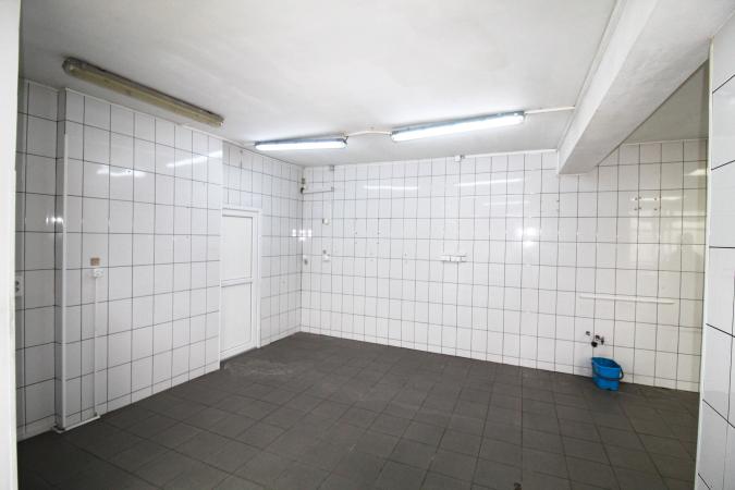 Spatiu comercial - parter vila