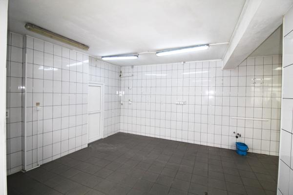 Spatiu comercial - parter vila