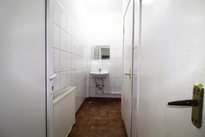 Spatiu comercial - parter vila
