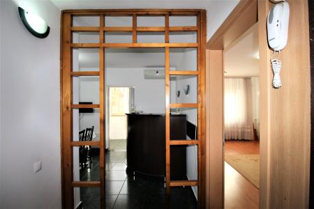 Apartament 3 camere - Baneasa - 2 bai - 70mp - et2/4 - loc parcare inclus