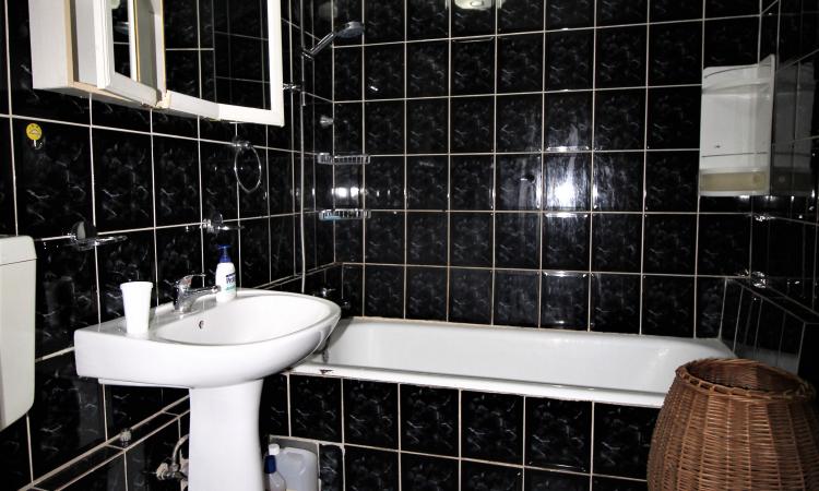Apartament 3 camere - Baneasa - 2 bai - 70mp - et2/4 - loc parcare inclus