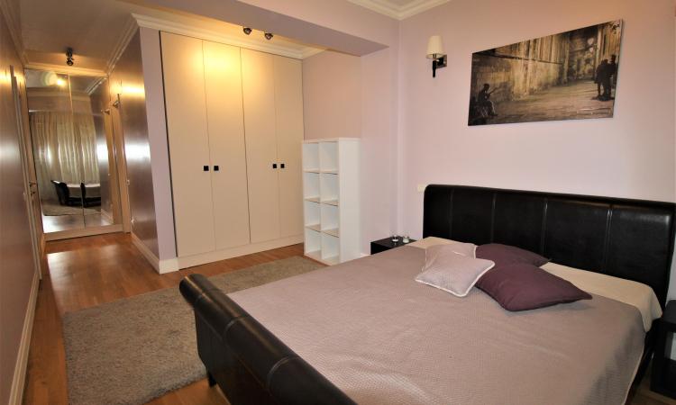 3 cam LUX - Aviatiei - 98mp -loc parcare subteran-terasa generoasa