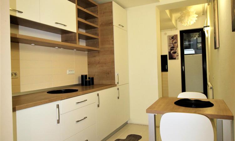 3 cam LUX - Aviatiei - 98mp -loc parcare subteran-terasa generoasa