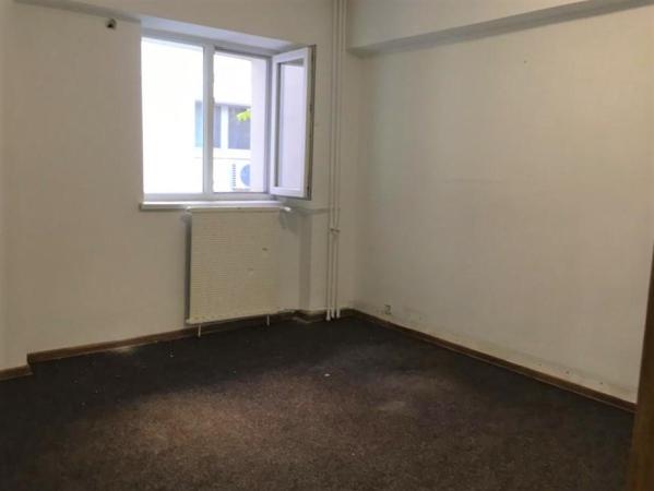 Etaj complet de vanzare (8 camere), Aviatiei, oportunitate investitie!