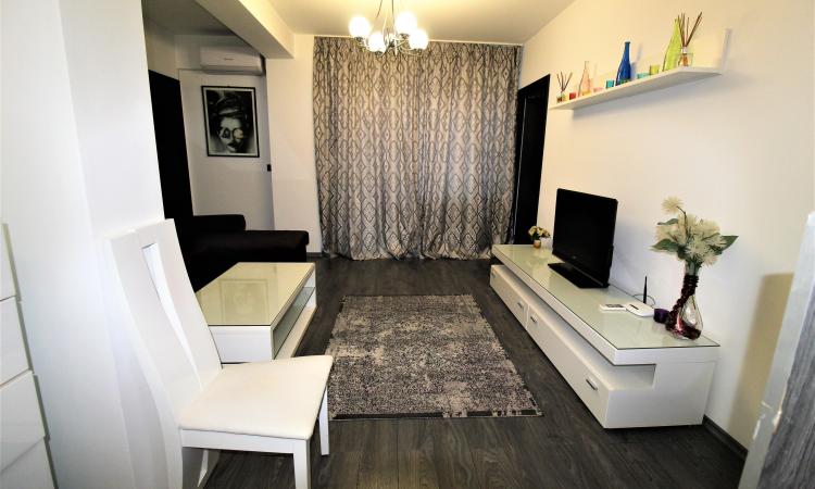3-room apartment-semi-detached-central heating-chic building 2016