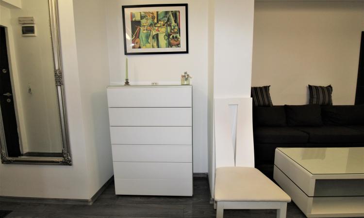 3-room apartment-semi-detached-central heating-chic building 2016
